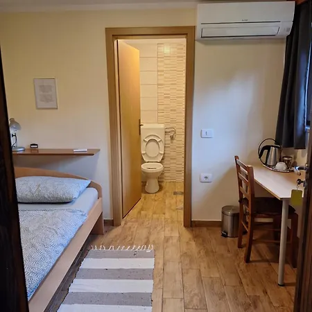 Konukevi Pri Lovrizu