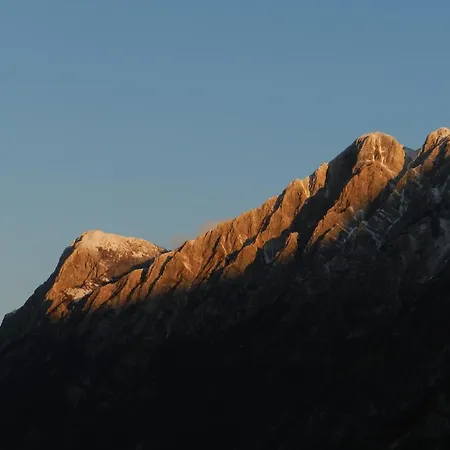 בית הארחה Pri Lovrizu