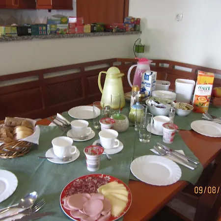 Guest house Pri Lovrizu