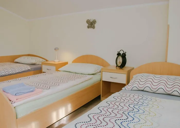 Pri Lovrizu Gasthuis 2*