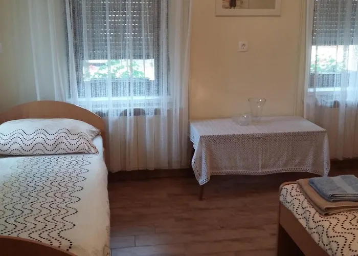 Pri Lovrizu Pensión 2*